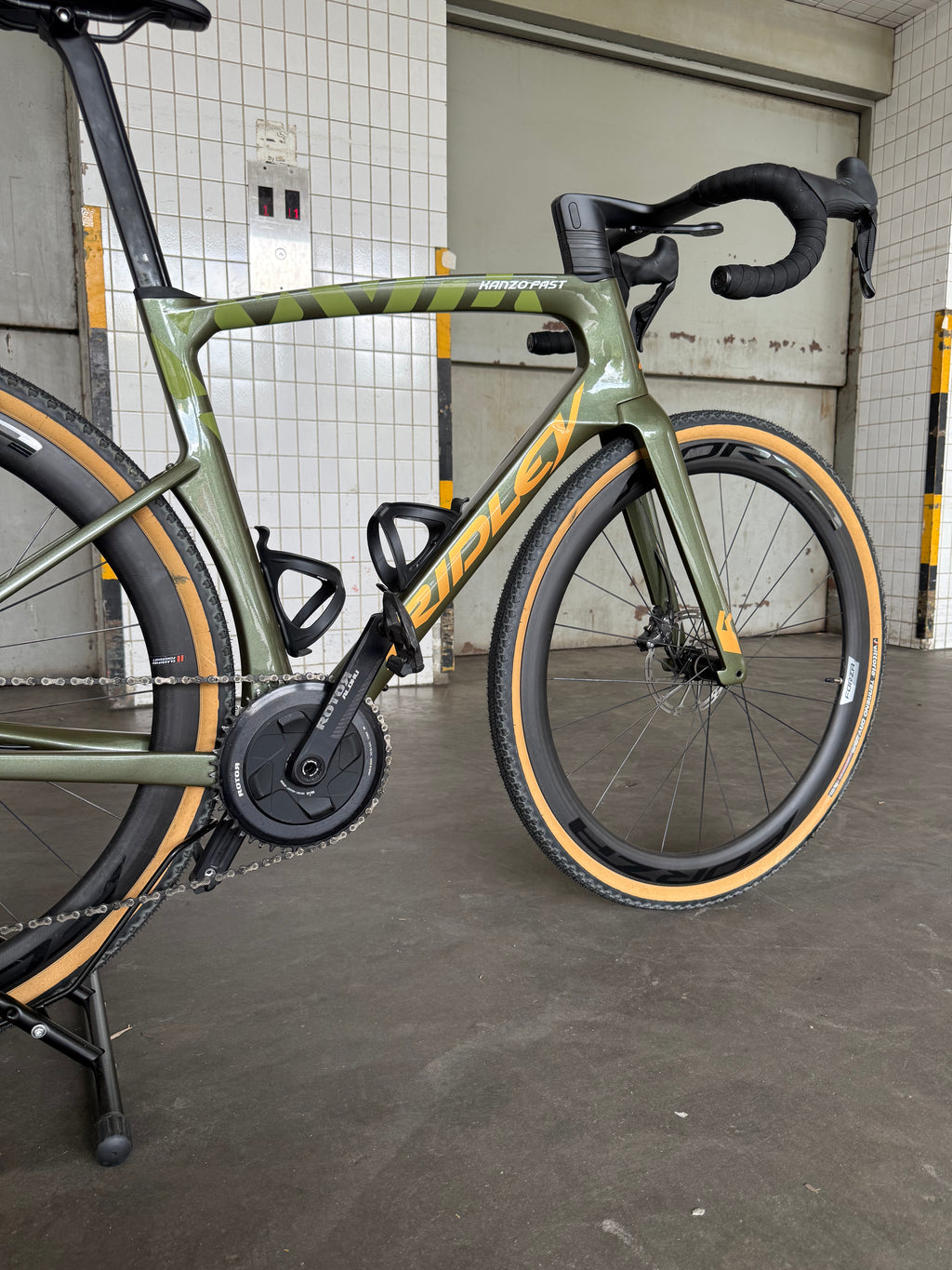 Ridley Kanzo Fast Gravel Bike 56cm, GRX Di2, Classified Hub system
