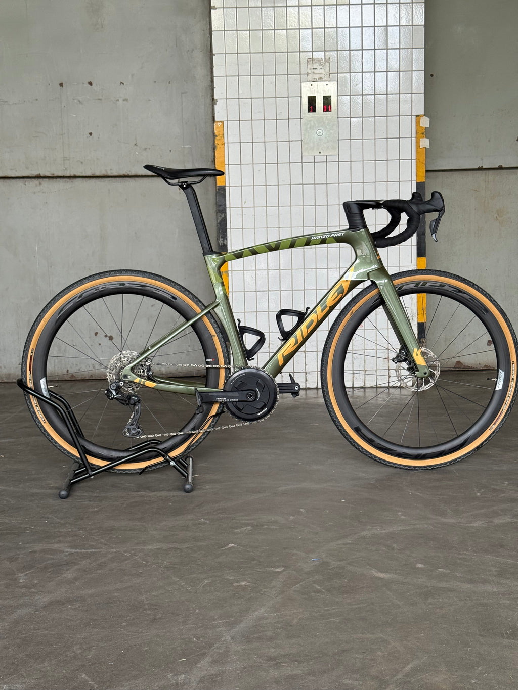 Ridley Kanzo Fast Gravel Bike 56cm, GRX Di2, Classified Hub system
